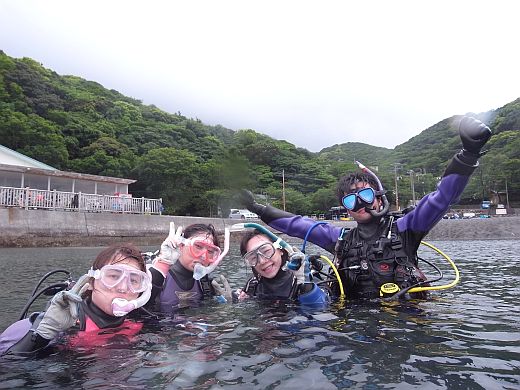 水面でパチリ