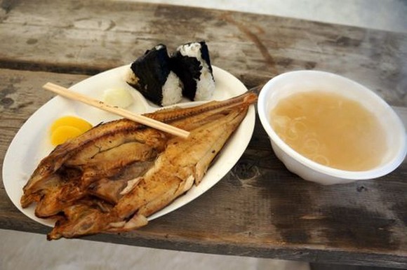 昼食は脂ののったホッケ！