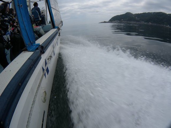 波も無く穏やかな海況