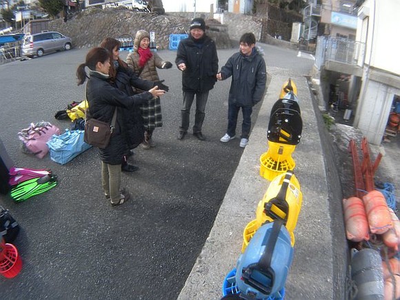 まずは公平にジャンケンで愛車を選びます