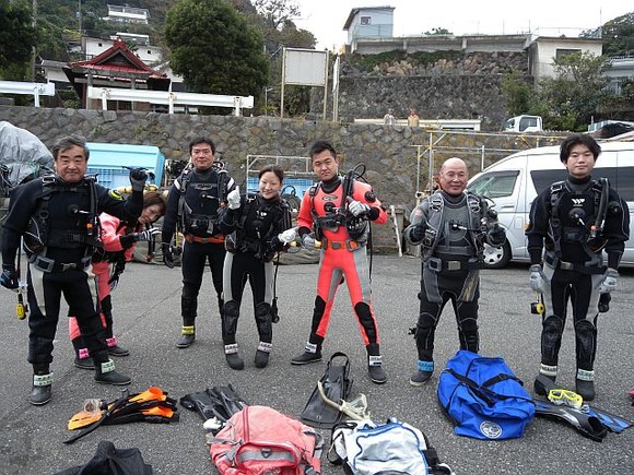 初日の江之浦にて