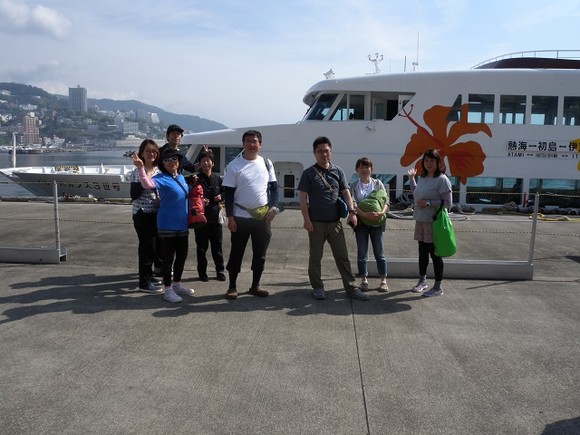 客船で「初島」へ移動