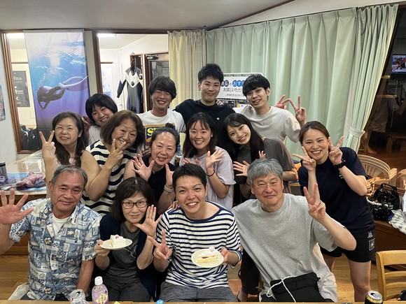 クラブハウスでお祝いに混ざりました！