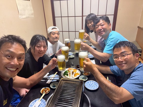 飛騨牛焼く前！！乾杯！！