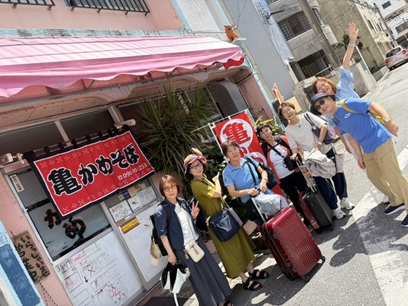 沖縄上陸後のランチはやっぱり沖縄そば！