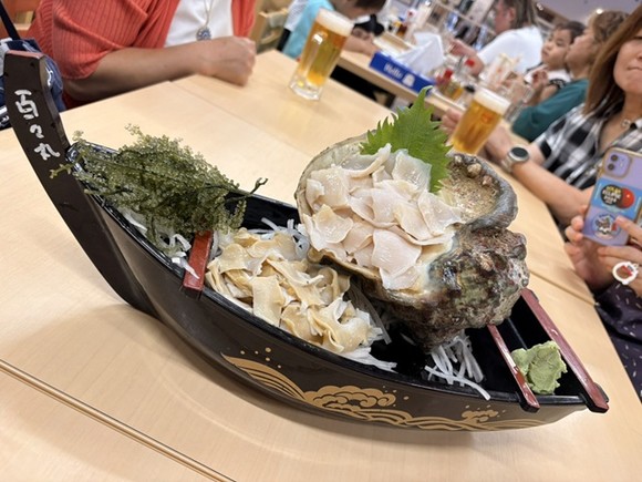 ラストはランチは市場でこれ！！うまかった！！